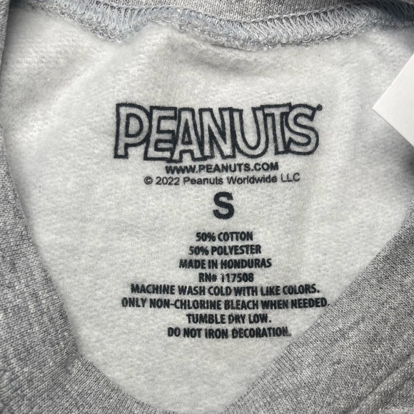 NWT Peanuts Crewneck Sweatshirt Size S - Picture 4 of 4